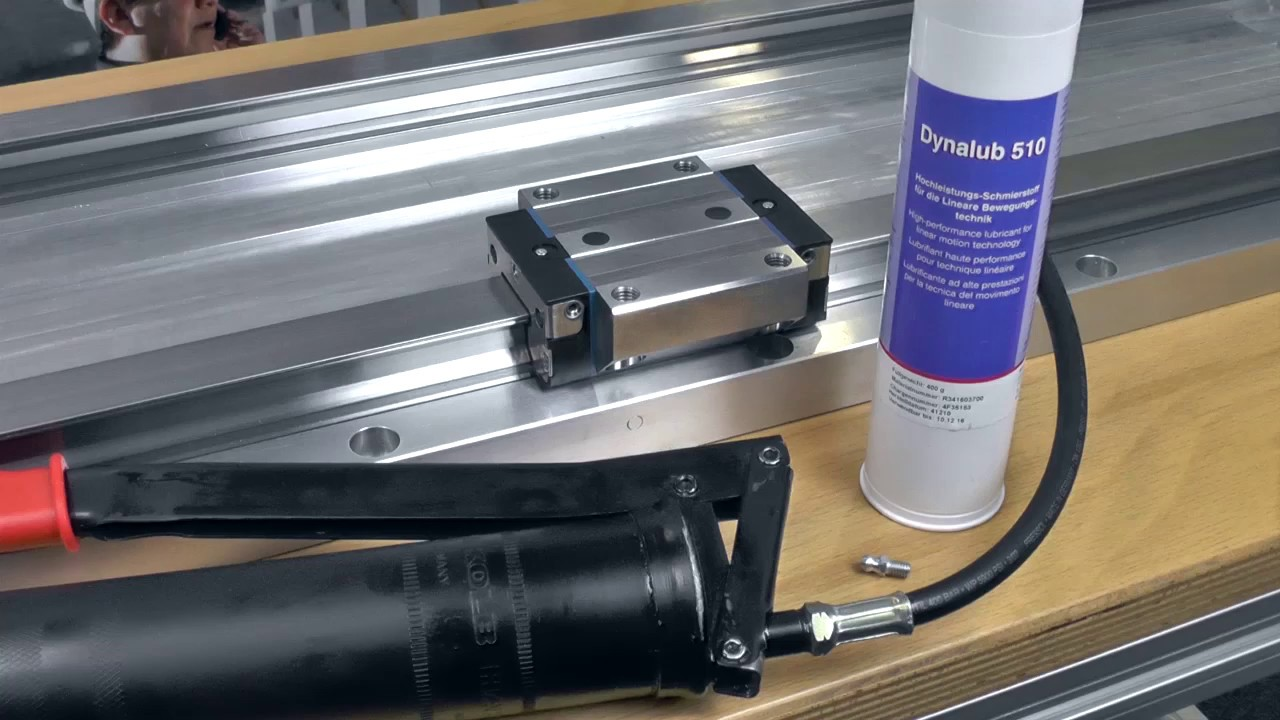 Смазка и обслуживание линейных направляющих: Как продлить срок службы?