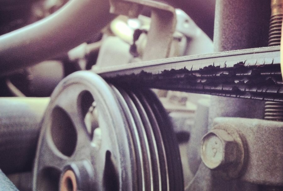 Почему ремень свистит и что с этим делать?